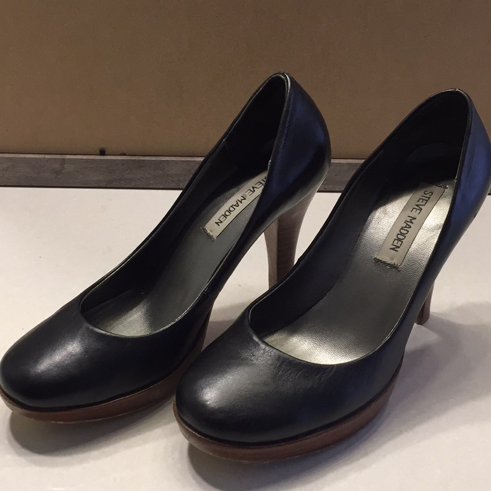4” heels - Picture 2 of 4